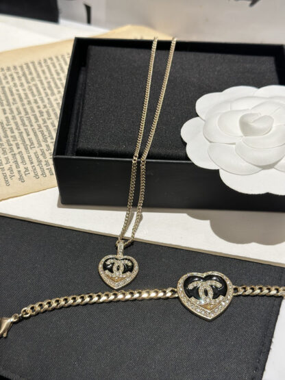 Chanel Gold Heart Peach Color Block Necklace - Image 4