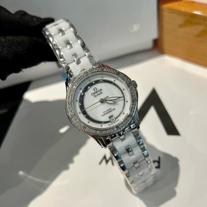 Omega Elegant Women's Watch - Image 4