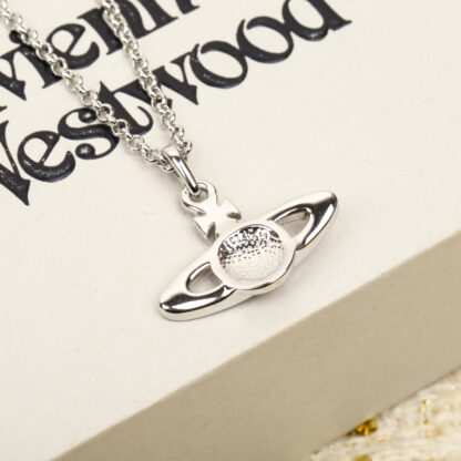 Vivienne Westwood classic shining earth star ring necklace - Image 4