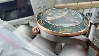 Omega Sapphire Glass - Image 5