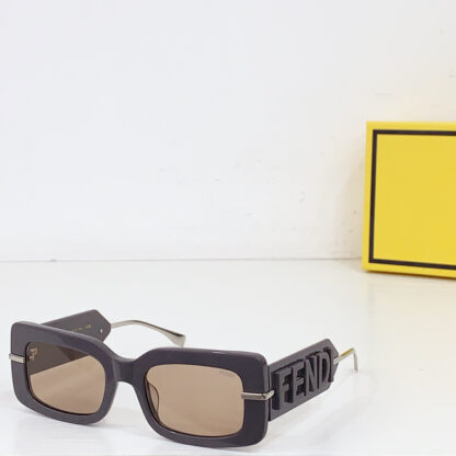 FENDI fashion trend sunglasses - Image 5