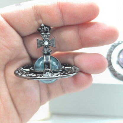 Vivienne Westwood three-dimensional large vintage carved Saturn necklace - Image 4