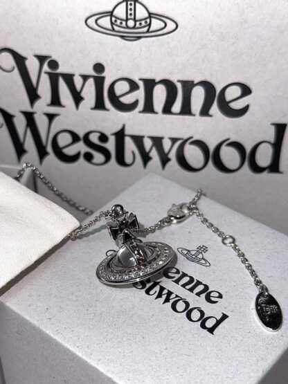 Vivienne Westwood three-dimensional planet necklace - Image 4