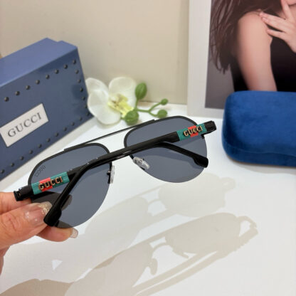 Gucci fashion sunglasses - Image 4