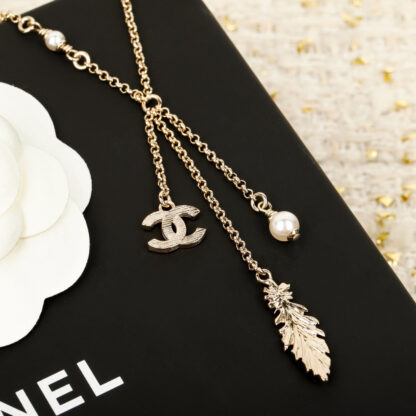 Chanel Delicate Feather Necklace - Image 4