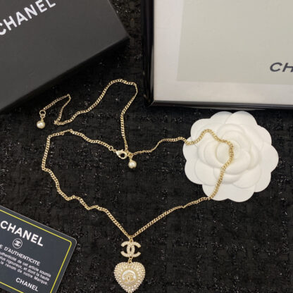 Chanel Diamond Double Heart Necklace - Image 4