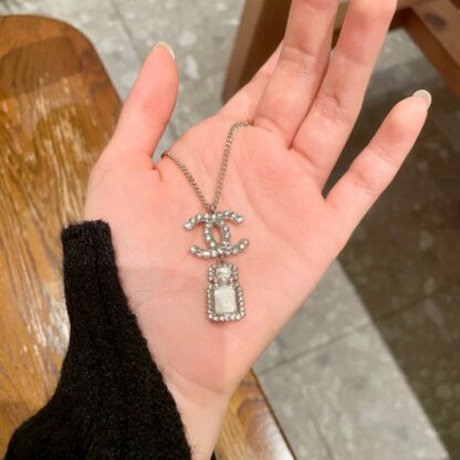 Chanel elegant vintage necklace - Image 3