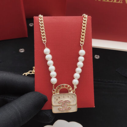 Chanel fashionable bag necklace - Image 4