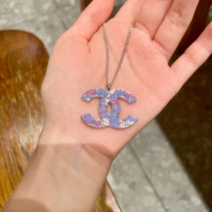 Chanel Fashionable and Versatile Double C Necklace - Image 3