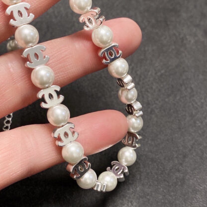 Chanel Fashion Pearl Necklace - Image 2