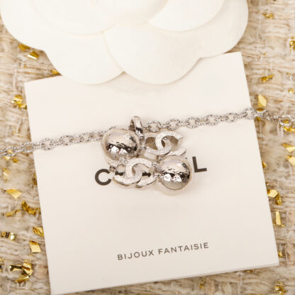 Chanel Double C Rhinestone Pearl Diamond Necklace - Image 4