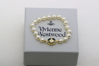 Vivienne Westwood Round Black Enamel Saturn Pearl Bracelet - Image 4