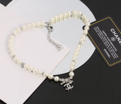 Chanel pearl necklace clavicle chain - Image 4