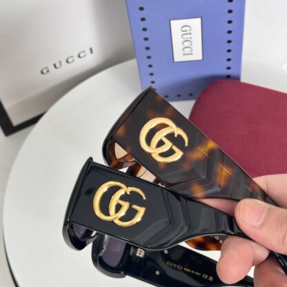 Gucci fashion sunglasses - Image 4