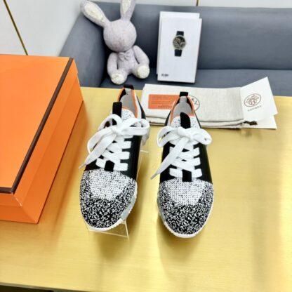 Hermes Spring and Summer Couples White and Black Color Matching Breathable and Durable Sports Casual Shoes - Image 4