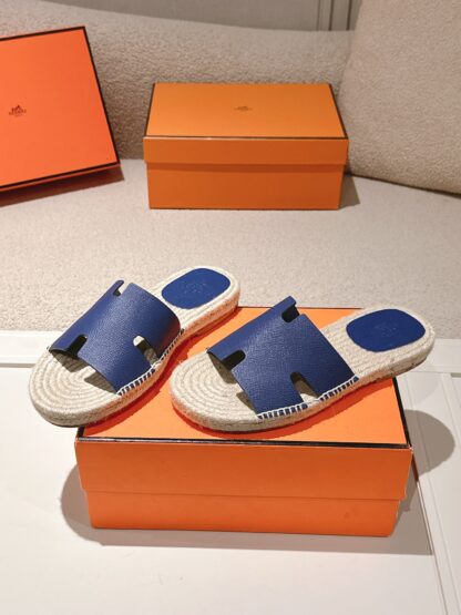 Hermès latest spring and summer dark blue refreshing and comfortable straw slippers - Image 4