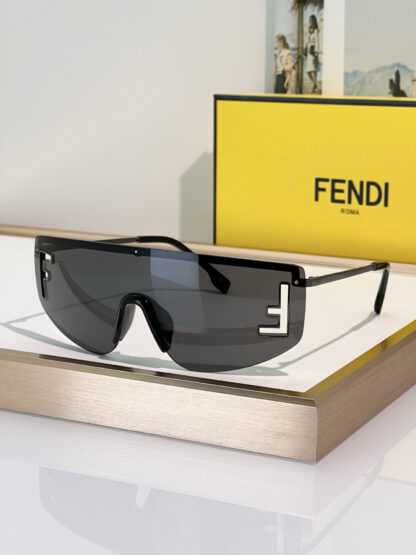 FENDI fashion trend sunglasses - Image 5