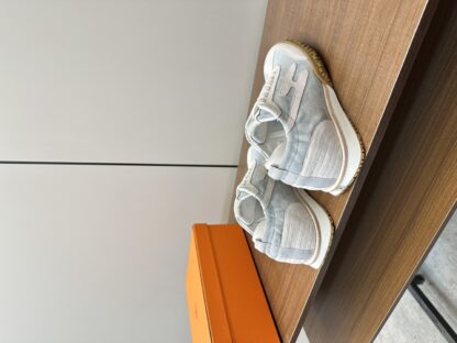 Hermès blue and white goatskin contrasting sneakers, 2cm thick sole - Image 4
