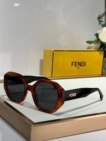 FENDI fashion trend sunglasses - Image 6