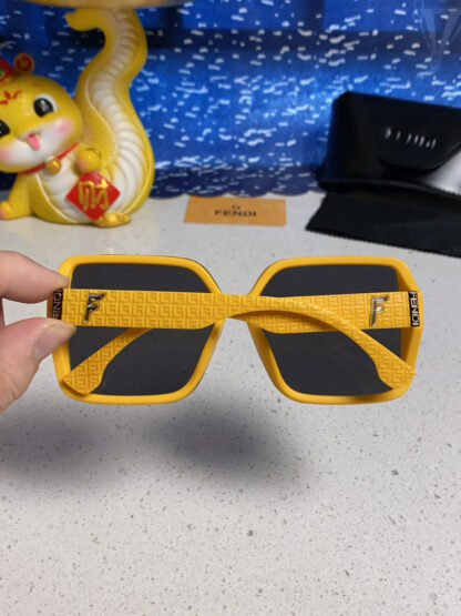 FENDI fashion trend sunglasses - Image 6