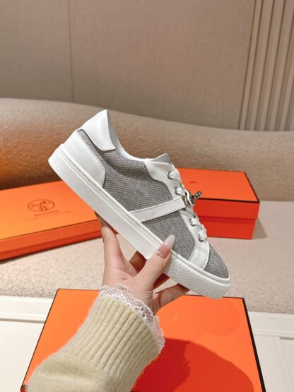 Hermes couple white and gray Kelly shoe buckle classic flat casual shoes - Image 5