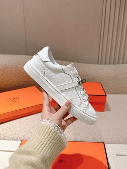 Hermes couple white kelly buckle classic flat casual shoes - Image 5