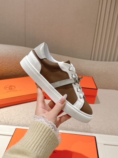 Hermes couple white brown kelly shoe buckle classic flat casual shoes - Image 5