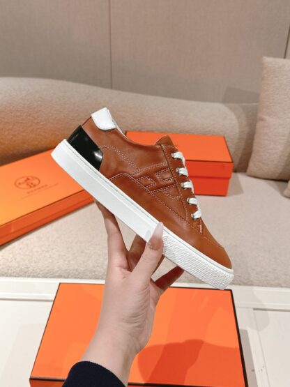 Hermes brown and white couple's stylish casual skateboard shoes - Image 5