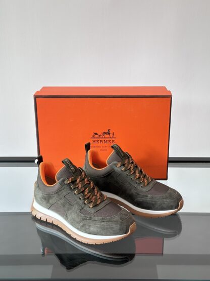 Hermès lightweight and versatile dark green sneakers - Image 5