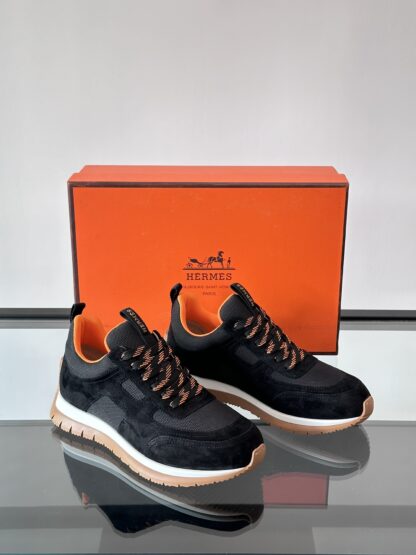 Hermès lightweight and versatile black sneakers - Image 5