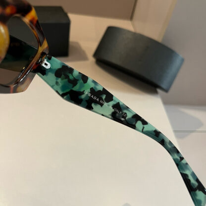 Prada fashion trend sunglasses - Image 6