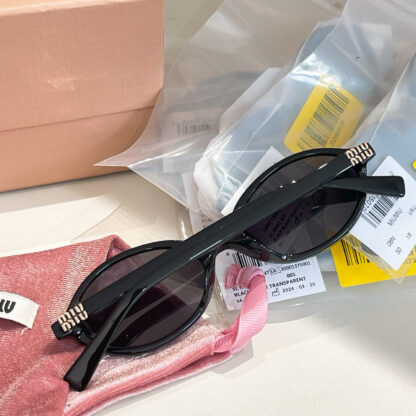 Miu Miu trendy fashion sunglasses - Image 6
