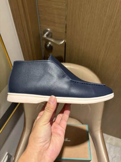 Hermès classic dark blue high-end loafers - Image 5