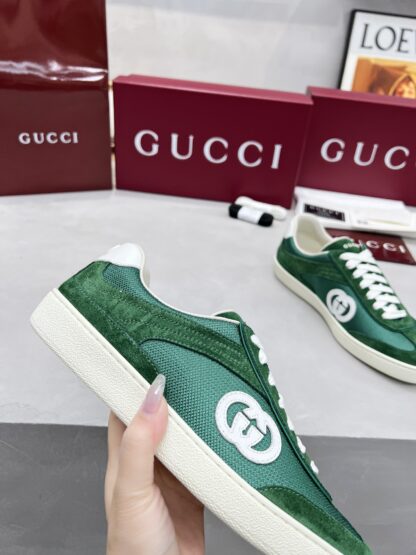 Gucci classic design German training elements catwalk model - Image 6