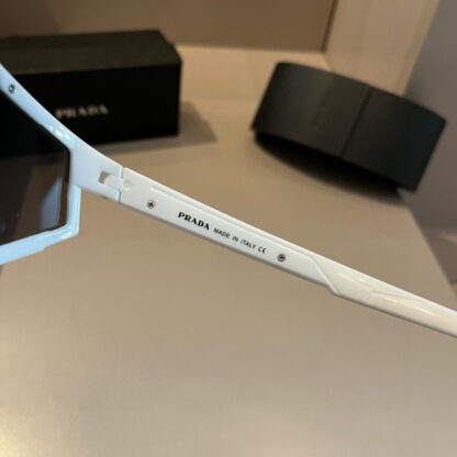 Prada fashion trend sunglasses - Image 5