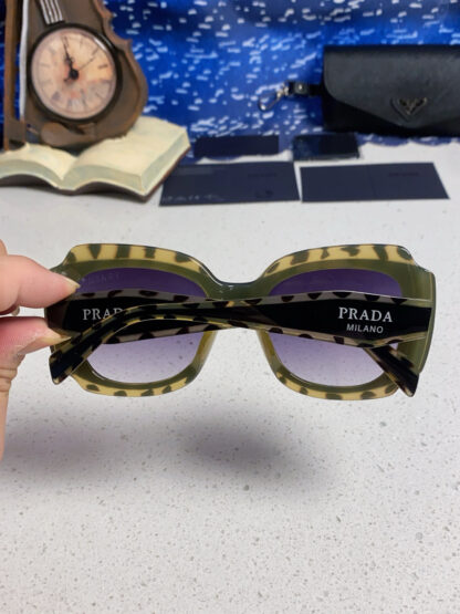 Prada fashion trend sunglasses - Image 6