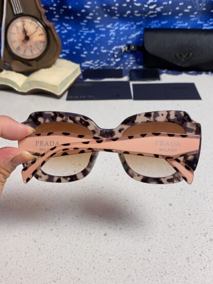 Prada fashion trend sunglasses - Image 6