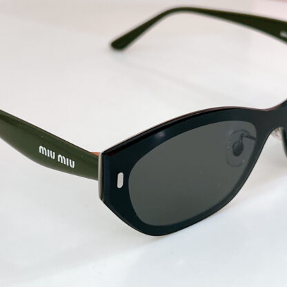 Miu Miu trendy fashion sunglasses - Image 6