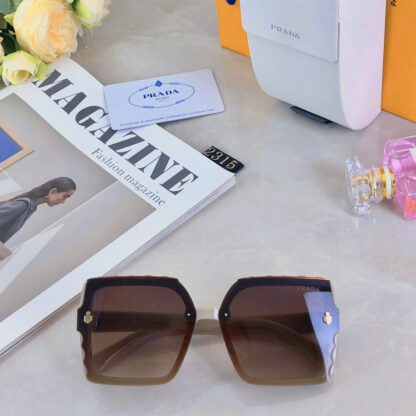 Prada fashion trend sunglasses - Image 5