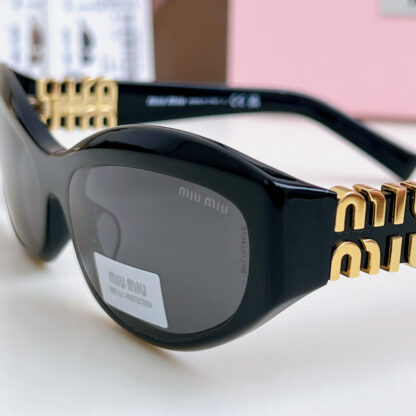 Miu Miu trendy fashion sunglasses - Image 6