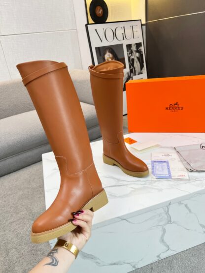 Hermès classic kelly buckle stylish brown mid-calf boots - Image 5