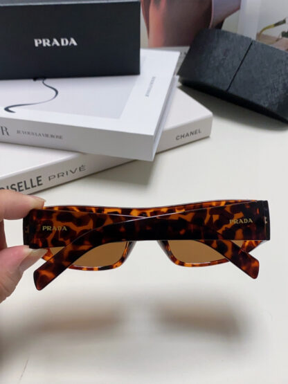 Prada fashion trend sunglasses - Image 5