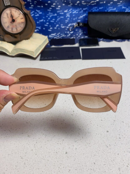 Prada fashion trend sunglasses - Image 6