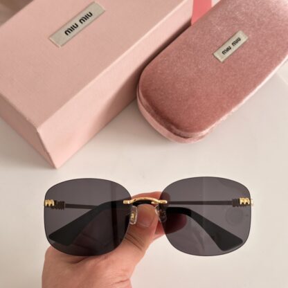 Miu Miu trendy fashion sunglasses - Image 5