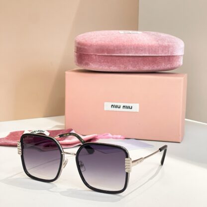Miu Miu trendy fashion sunglasses - Image 6