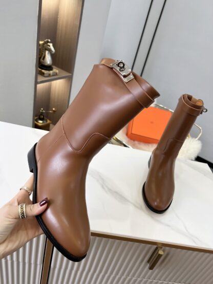 Hermès Classic Brown Silver Buckle Knight Boots - Image 4