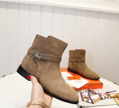 Hermès Classic Apricot Silver Buckle Fashion Knight Boots - Image 4