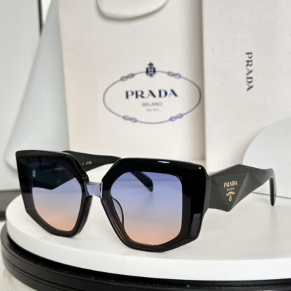 Prada fashion trend sunglasses - Image 5