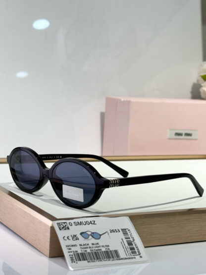 Miu Miu trendy fashion sunglasses - Image 6