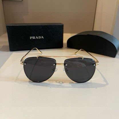 Prada fashion trend sunglasses - Image 5